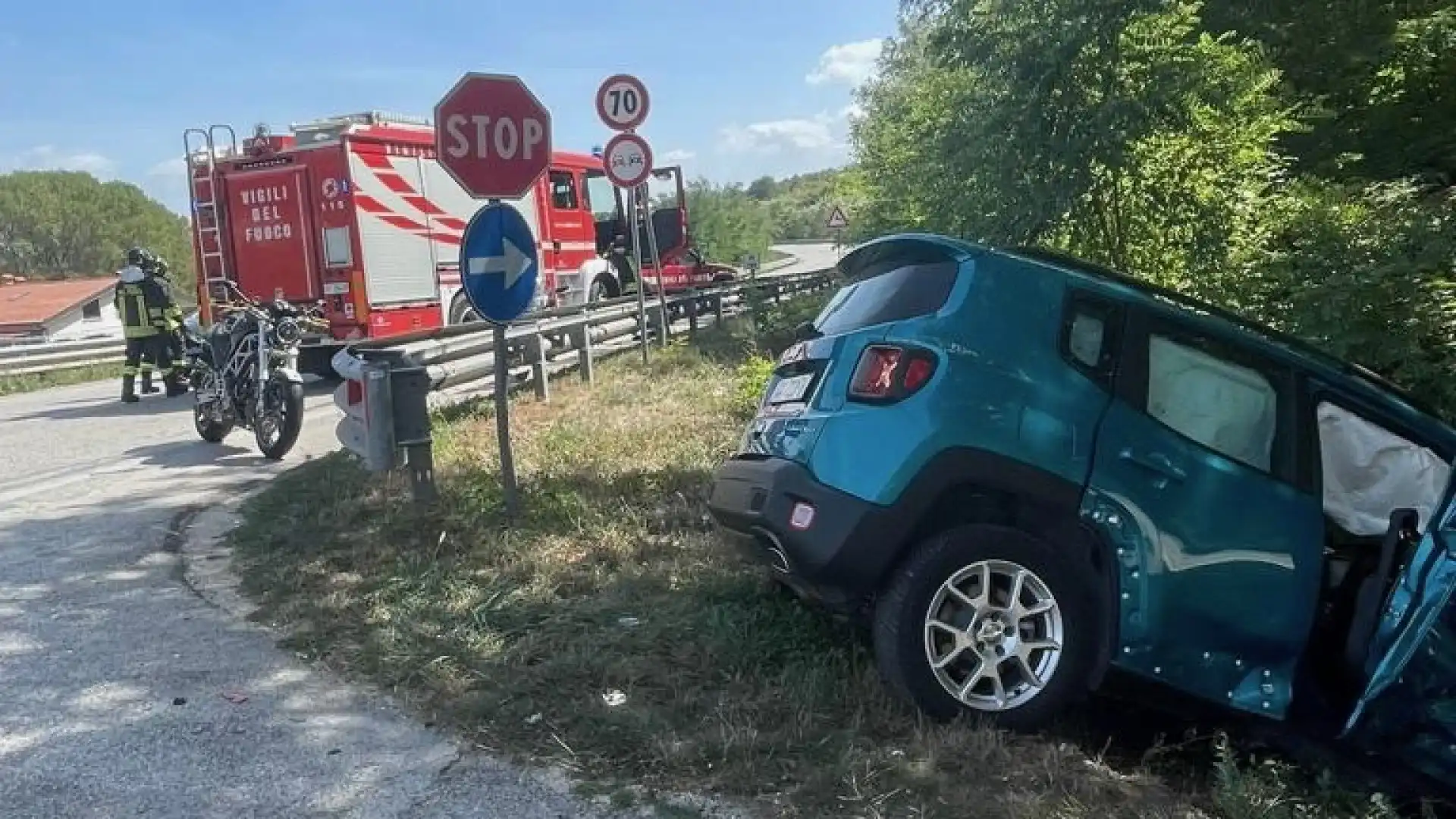 Statale 17: violento scontro tra auto e moto tra Indiprete e Santa Maria del Molise. Motociclista deceduto. Soccorsi sul posto.